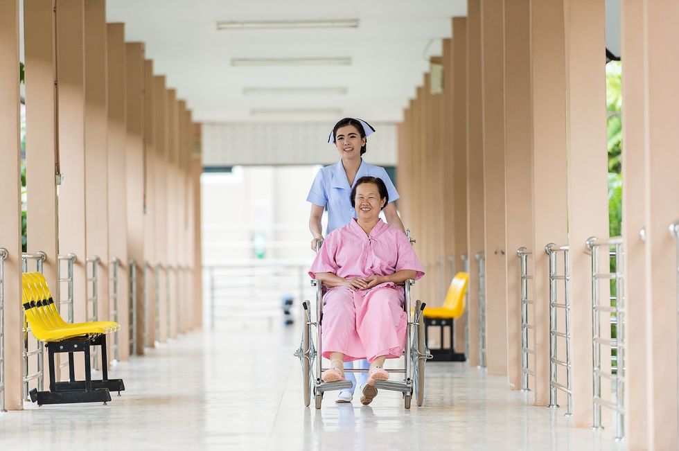 15 Things I Learned From Working At A Nursing Home