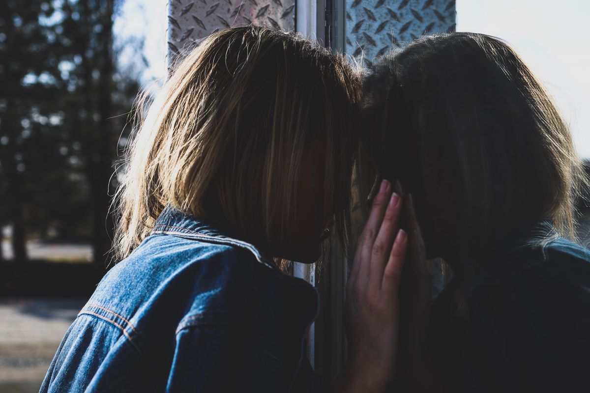 7 Things You Should Know Before Dating A Girl With Body Dysmorphic Disorder