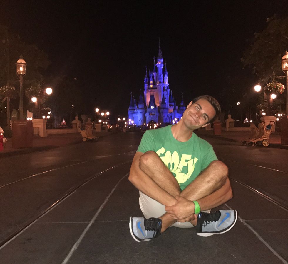 9 Reasons Why You Should Never Do The Disney College Program