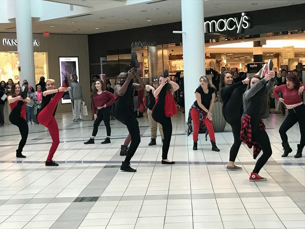 10 Giveaways You're A Dancer