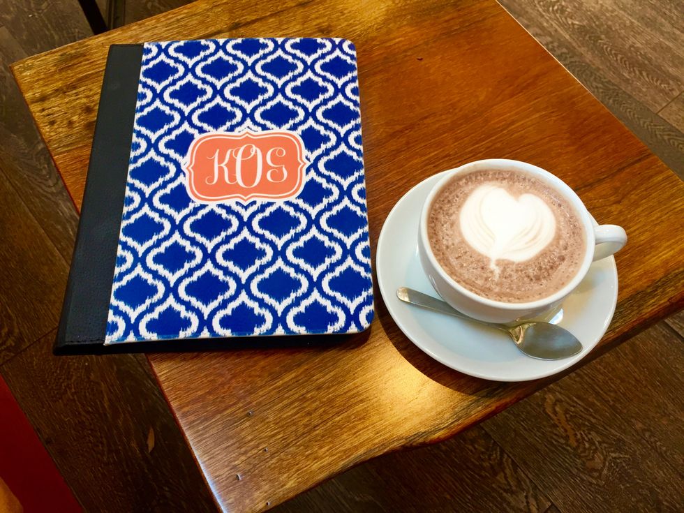 8 Thoughts College Students Have When Sitting In The Library