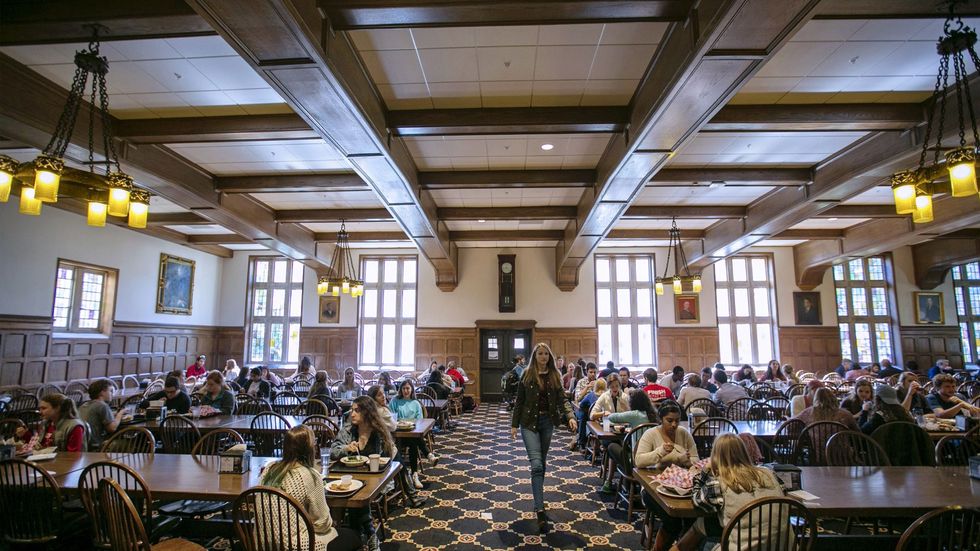 The 10 Dining Hall Commandments