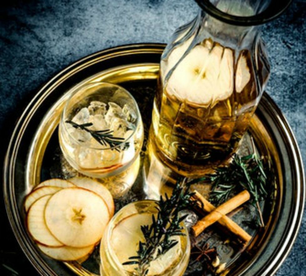 5 Reasons Apple Cider Vinegar Is The S**t