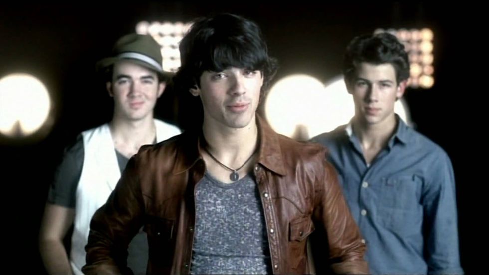 5 Boy Bands That Should Get Back Together