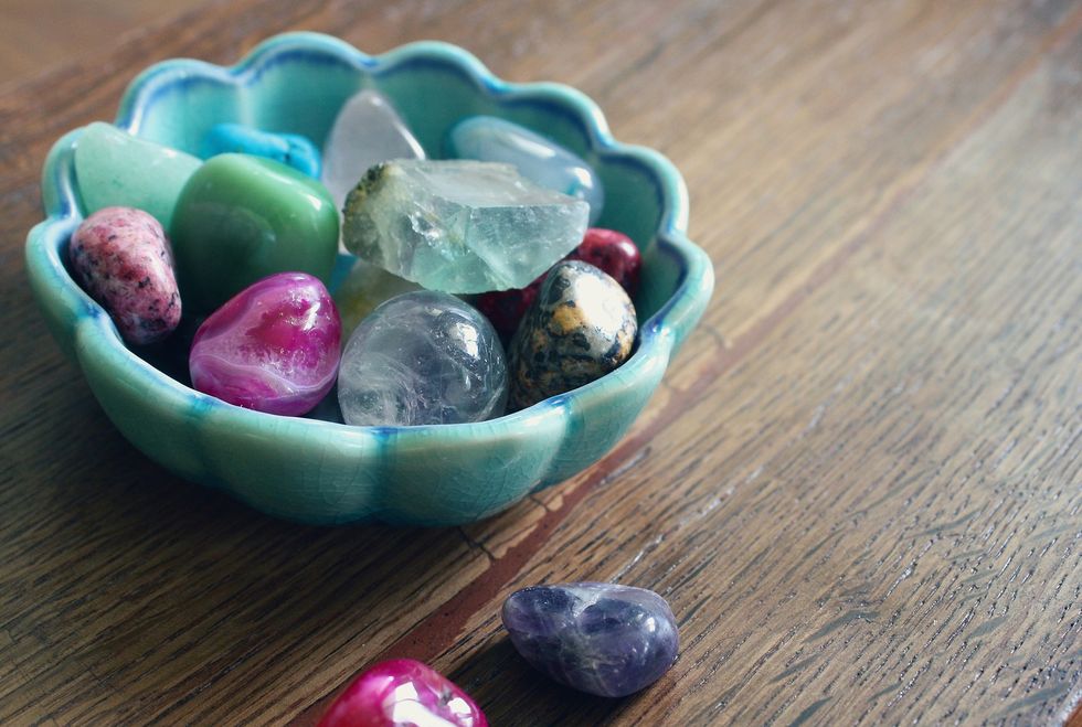 As An Aspiring Geologist, It's Crystal Clear To Me That Crystal Healing Is Bogus
