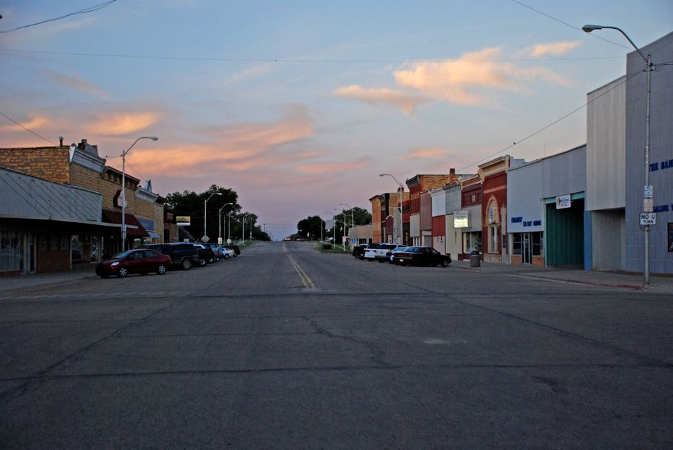20 Tiny Signs You Grew Up In Small Town U.S.A.