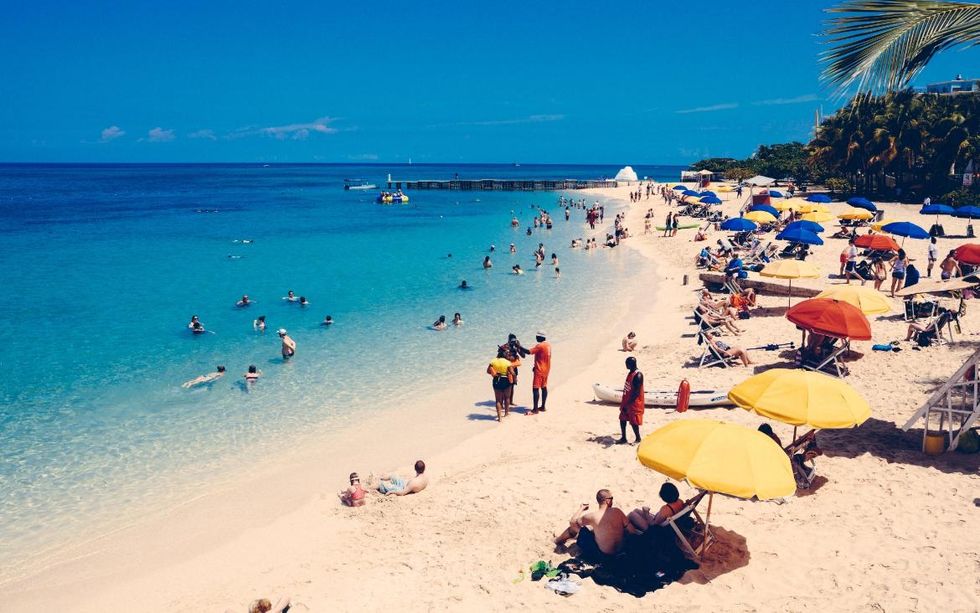 20 Songs You Need To Have On Your Spring Break Playlist