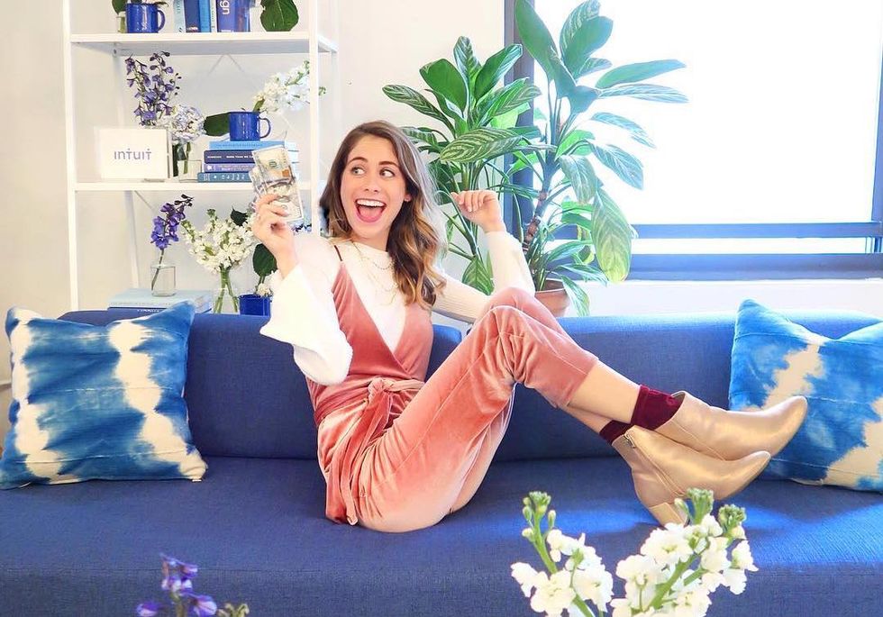 7 Undeniable Reasons Lucie Fink Is A True Girl Boss