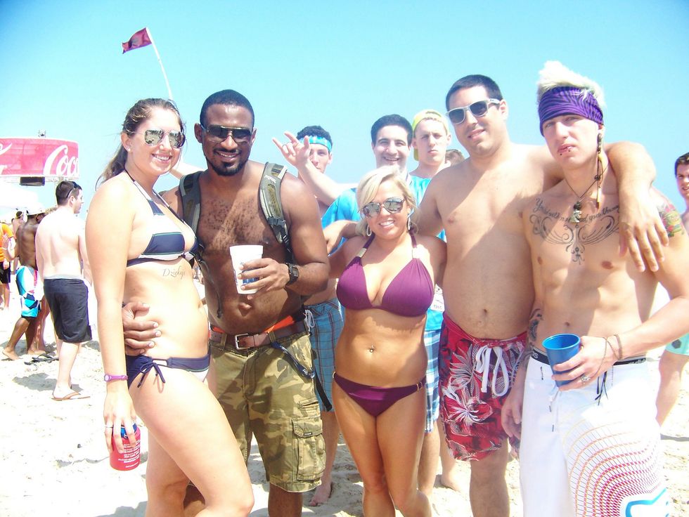 8 Spring Break Clothing Items And What They Say About You