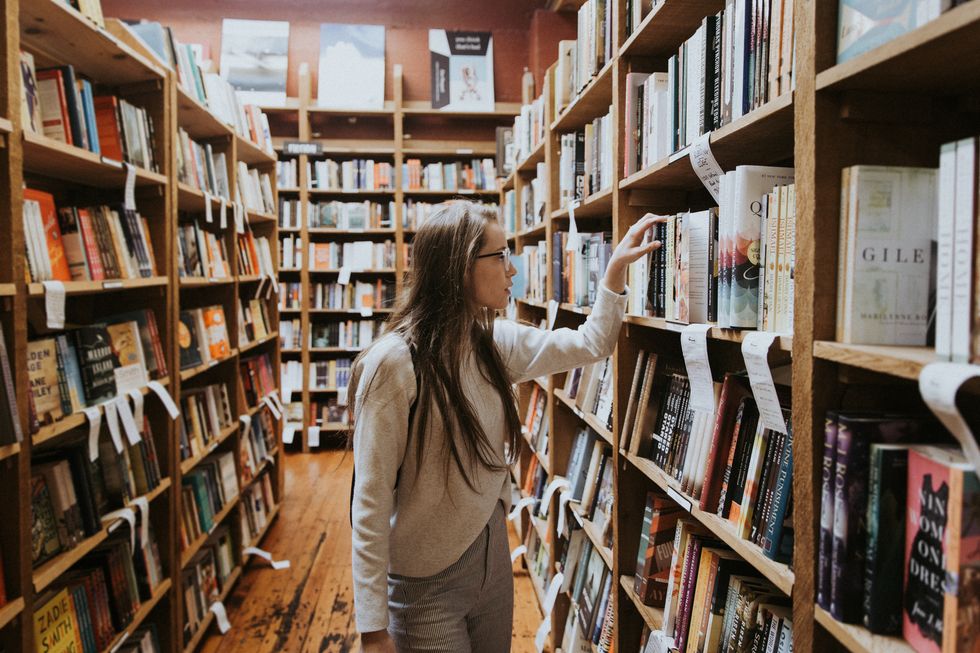 3 Stereotypes About Bookworms That Simply Aren't True