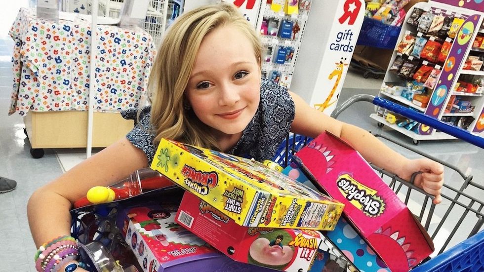 25 Toys Every Millennial Girl Will Remember Stuffing Into Her Toys 'R' Us (RIP) Shopping Cart