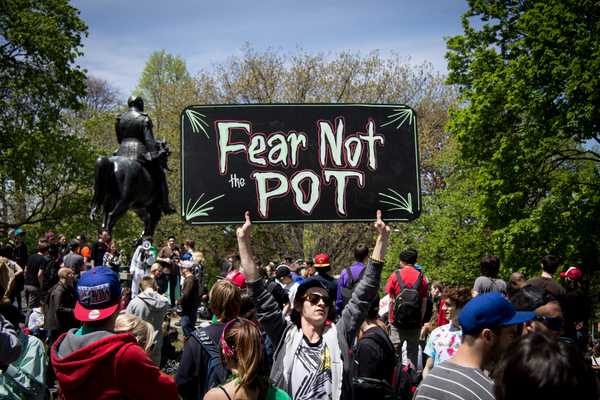 4 Dank Benefits Of Legalizing Recreational Marijuana