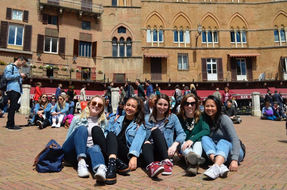 How Roomies Mark An Important Milestone Of Your 20s