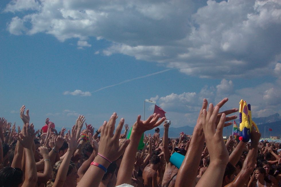 25 Spring Break Bangers That Are Worth Demanding The Aux | The Odyssey ...