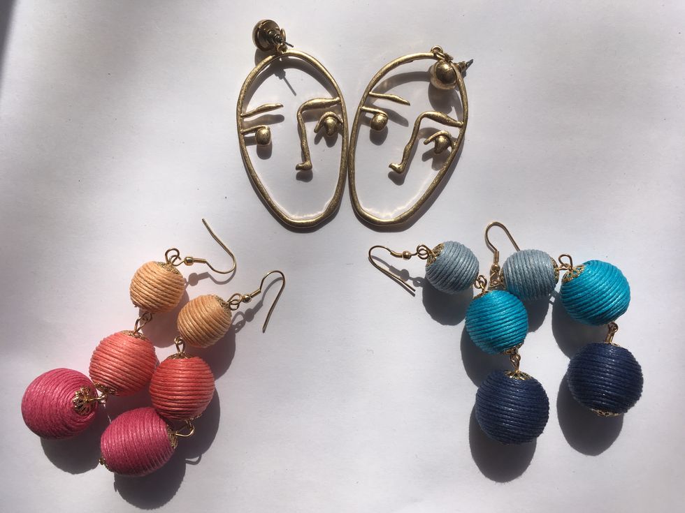 9 Colorful Accessories You Can Buy From The Comfort Of Your Own Home And Sport This Spring