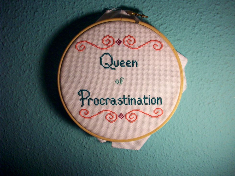 50 Thoughts Everyone Who Has Ever Procrastinated Has Felt On A Personal Level, So Everybody