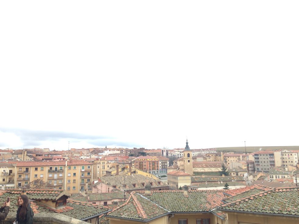 5 Reasons You Should Study Abroad In College