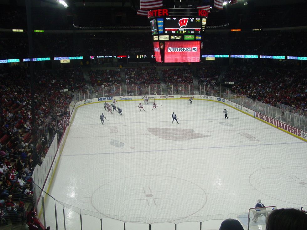 A Pair of Wisconsin Badgers Sign Deals With The Boston Bruins