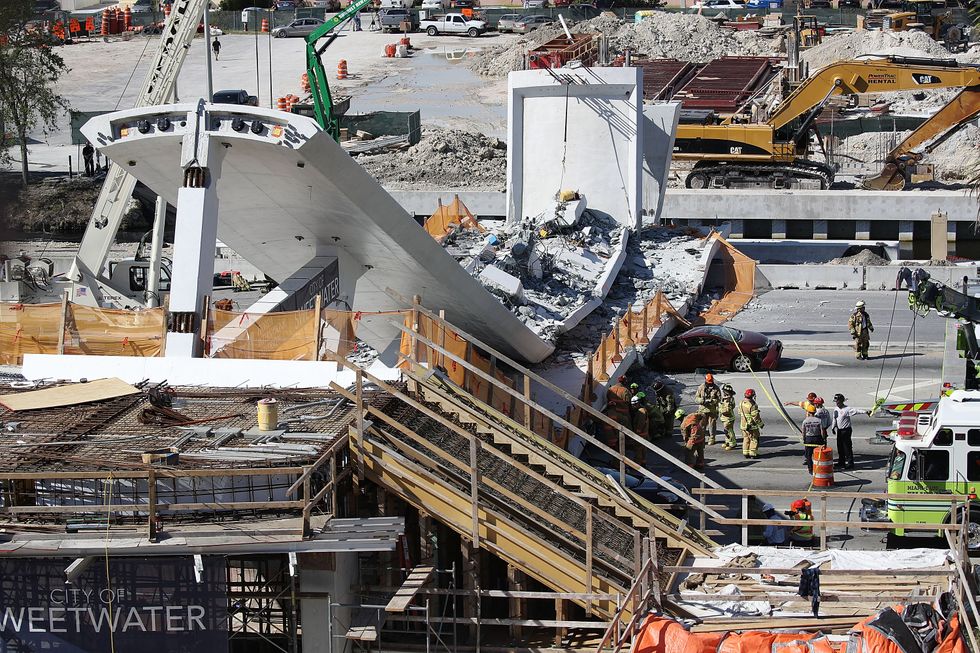 6 Dead, 10 Injured After Engineering Problems Cause A Miami Bridge To Collapse
