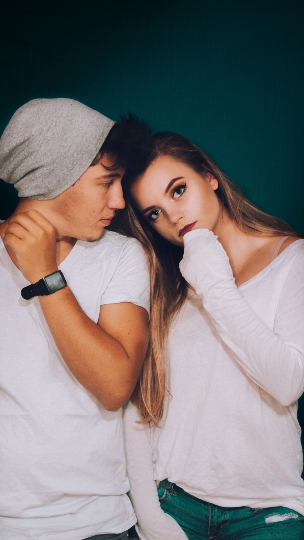 The One Question All 20-Something Girls Should Ask Themselves Before Getting Into A Relationship
