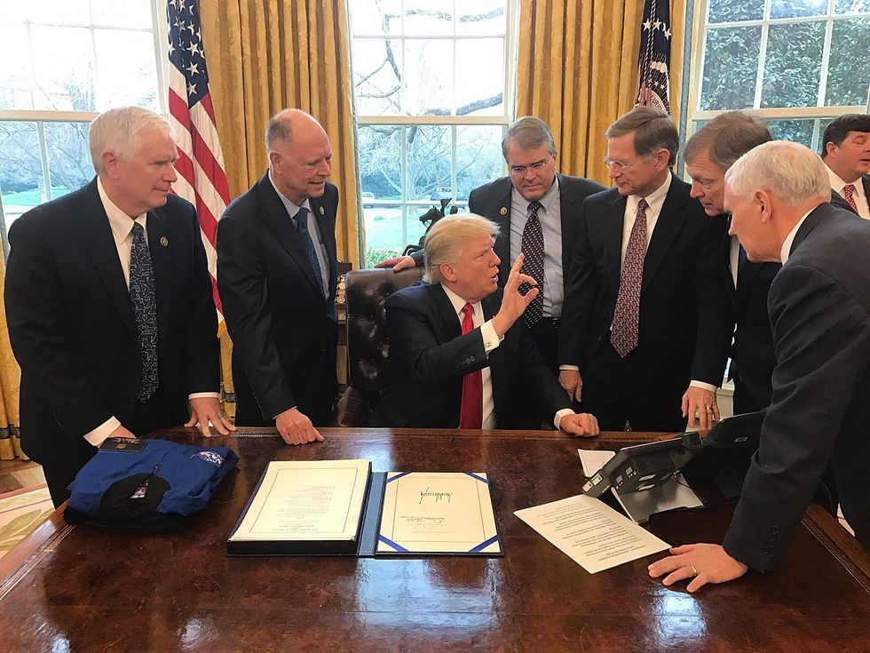 You're Allowed To Dislike Politicians From Your Party