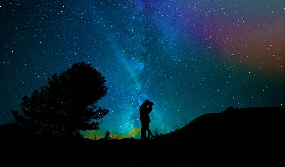 10 Struggles Of An Extrovert Dating An Introvert