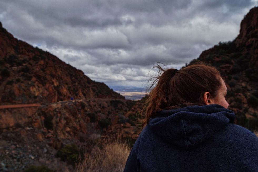 Dear Girl Who Doesn't Know Her Worth, Do Yourself A Favor And Walk Away