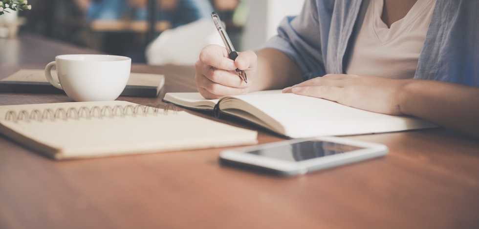 Decide Which MFA Program Is Right For You
