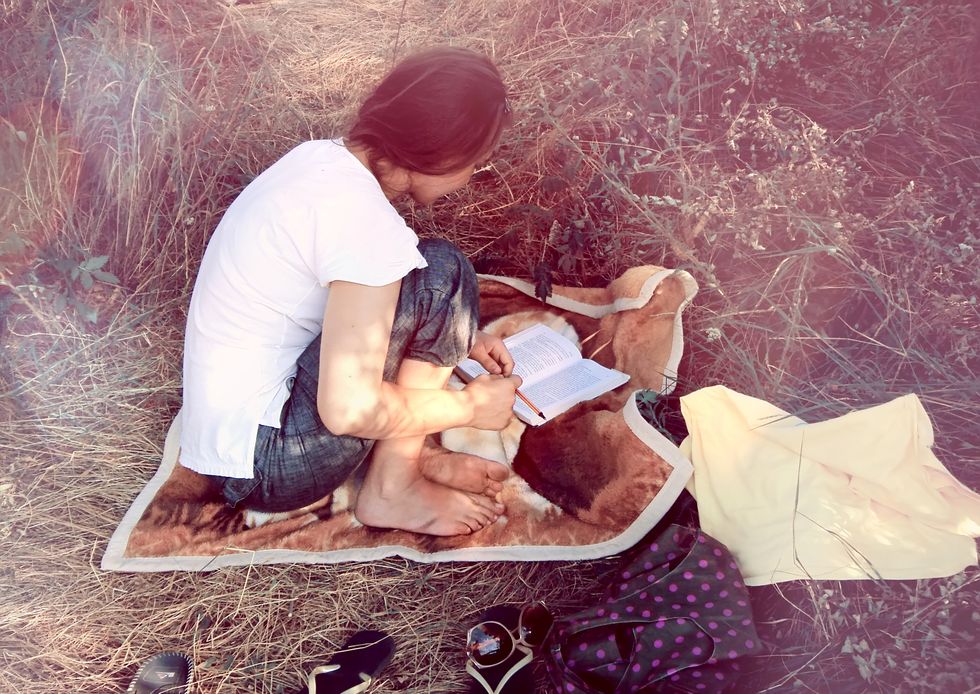 15 Struggles Of Being The Girl With Wide Hips