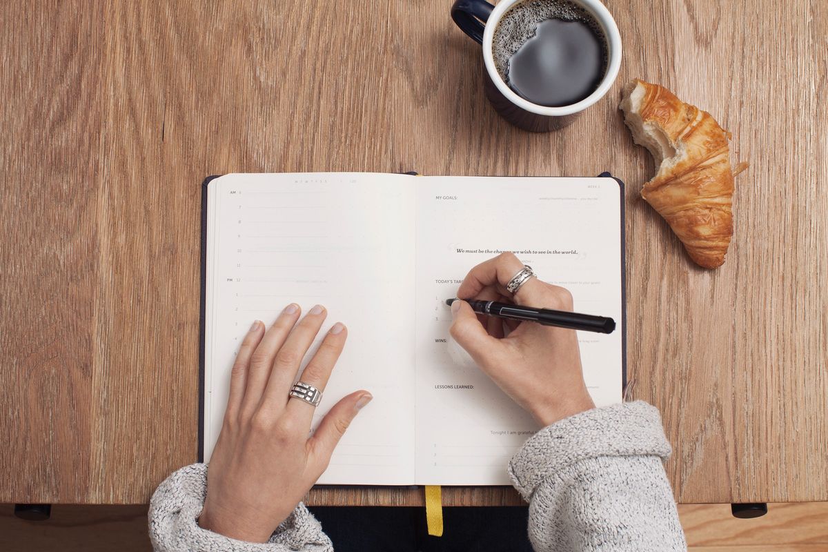5 Reasons Why Everyone Should Keep A Journal and Write Their Heart Out