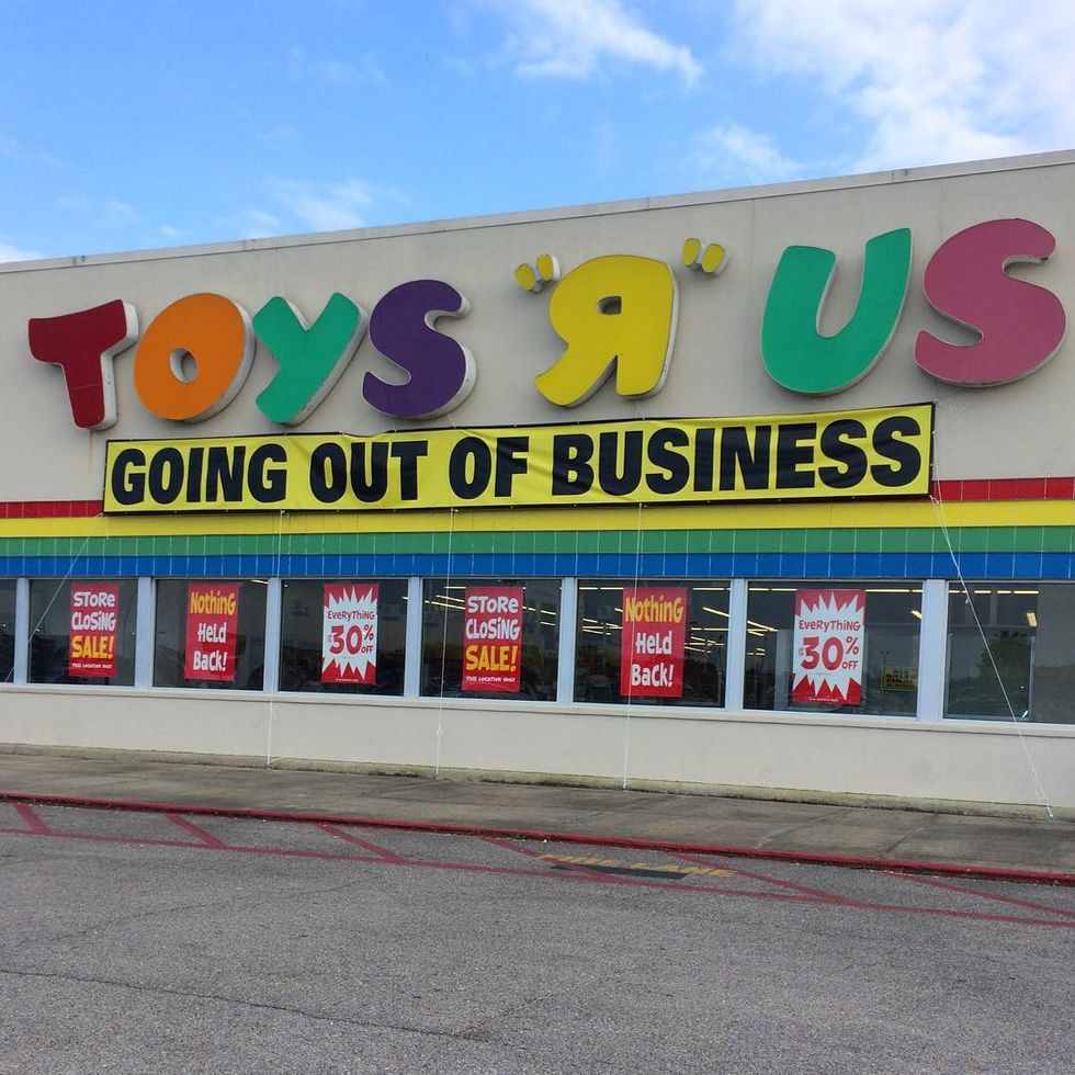 Say Your Final Goodbyes To Toys 'R' Us