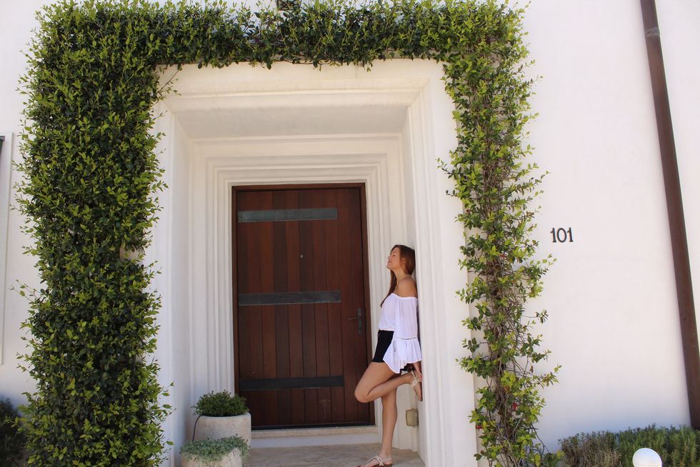 I'm Not A Relationship Person, Love Is Scary