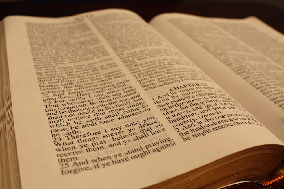 10 Bible Verses To Get You Through Finals Week