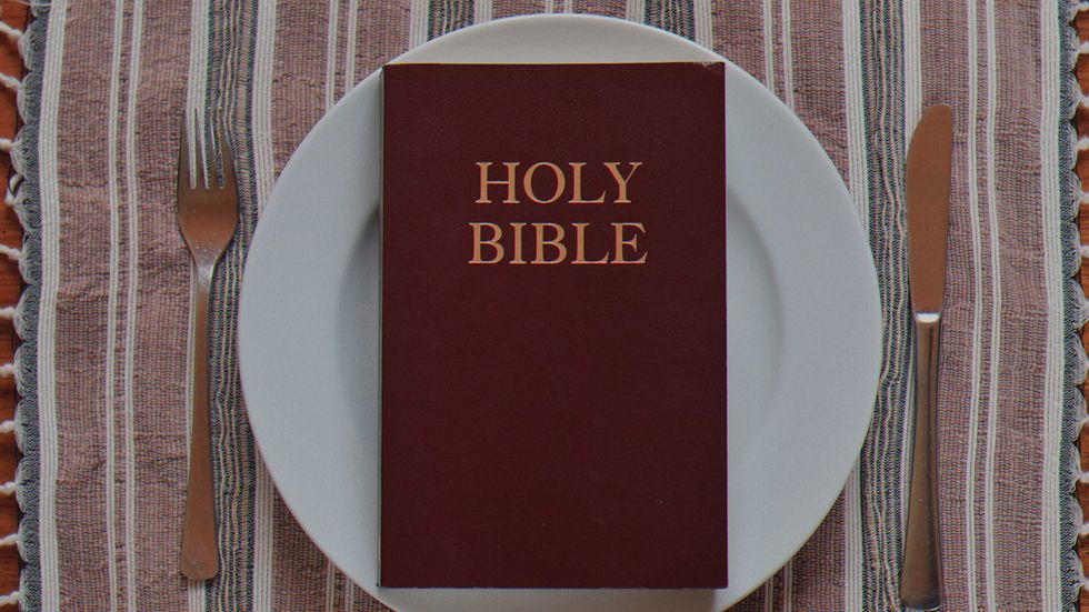 20 Bible Verses To Read During An Eating Disorder Recovery