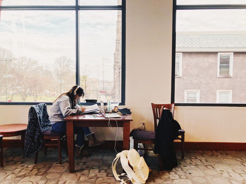 6 Questions To NEVER Ask A Non-STEM Major