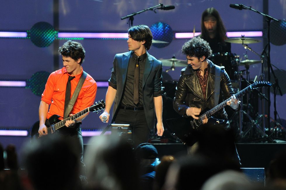 8 Ways You Obsessed, And Probably Still Do, Over The Jonas Brothers