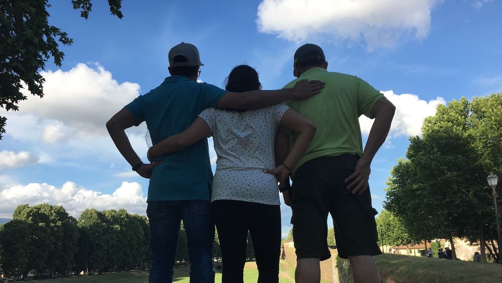 Put Down Your Phone For A Hot Sec And Look At The World With Your Eyes