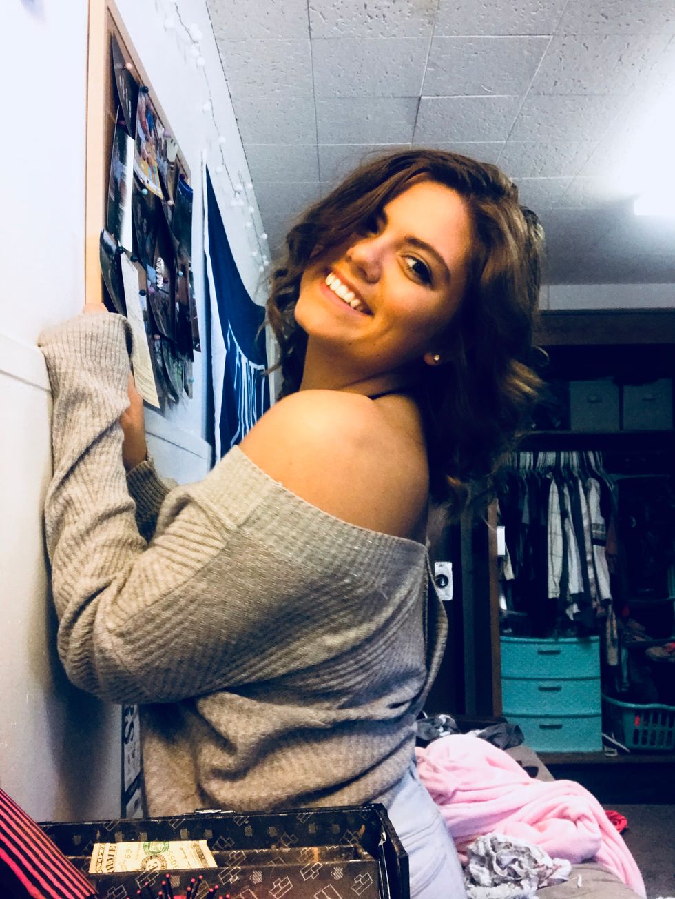 Dear Whoever Dates This Extrovert