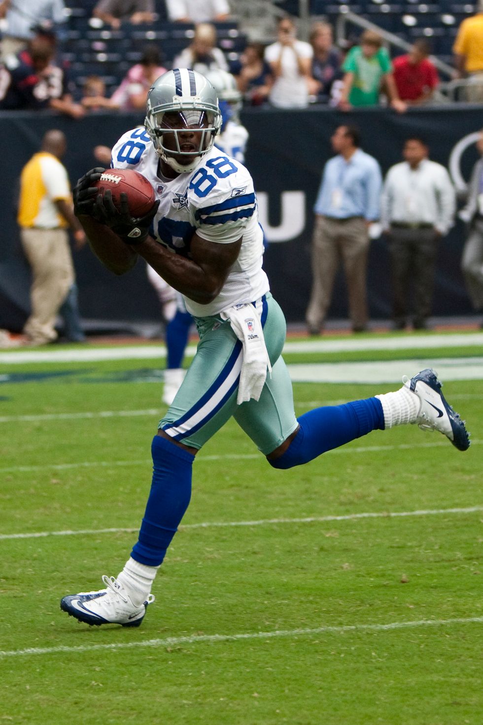 Star Wide Receiver, Dez Bryant, Released By Dallas Cowboys