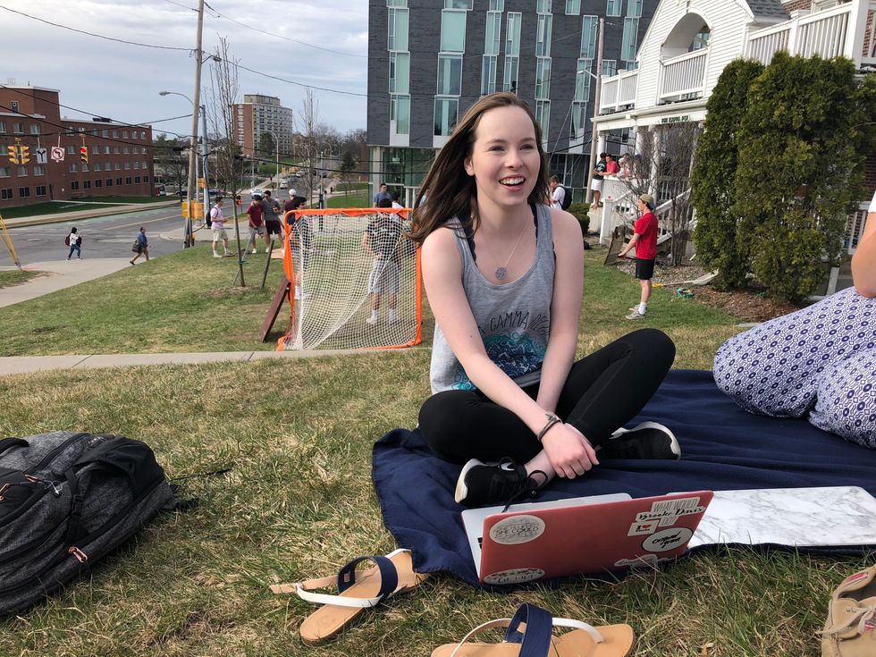 5 Ways To Enjoy Spring And Pass Your Finals