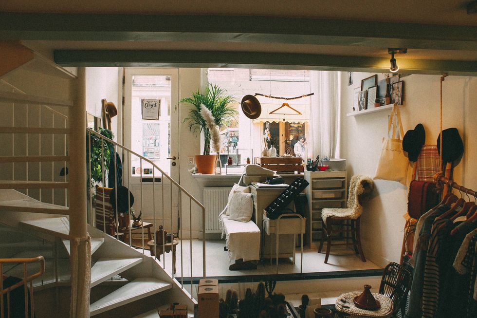 5 Important Steps To Help You Organize Your Messy Room