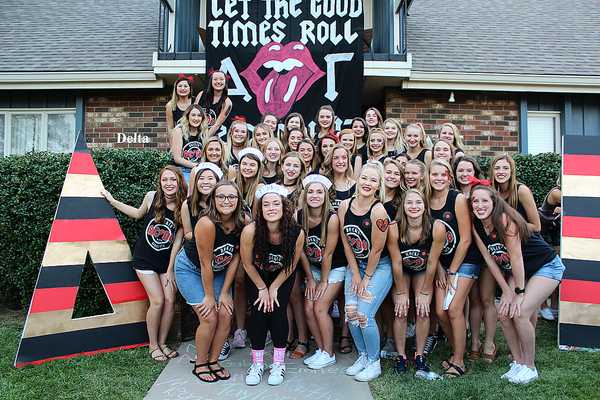 21 Pieces Of Advice On How To Survive A Breakup, From Sorority Girls