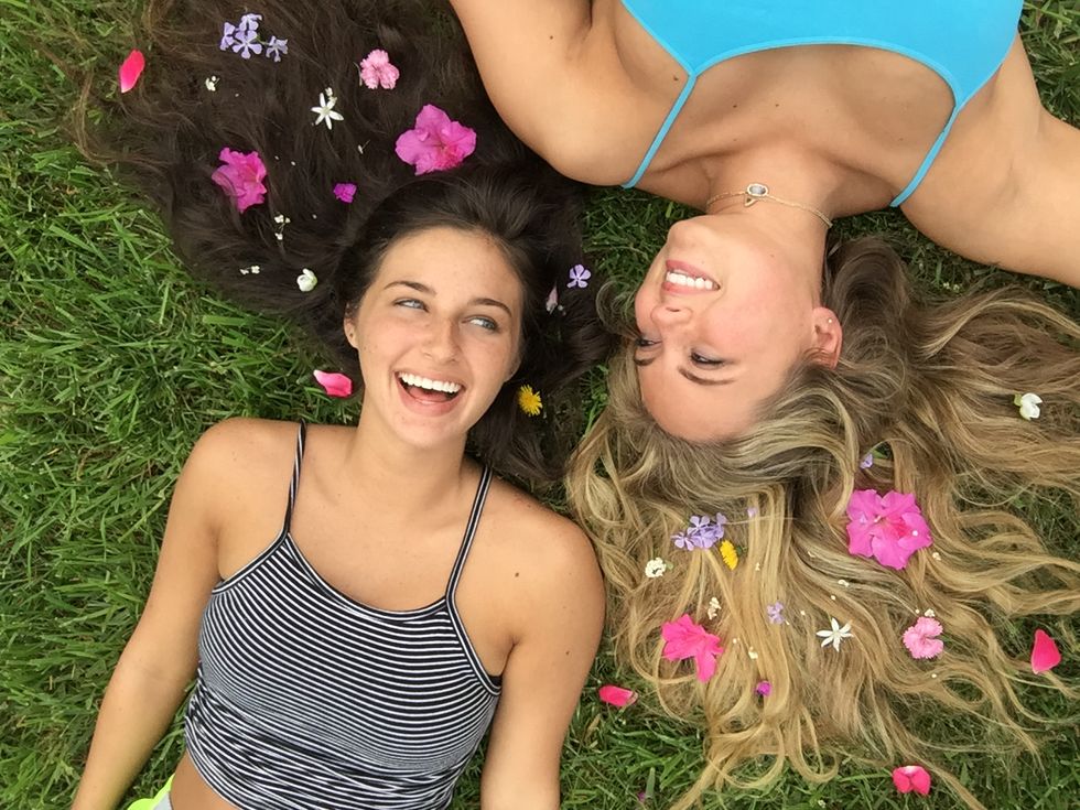 30 Things That Should Be On Every College Girl's Summer Bucket List