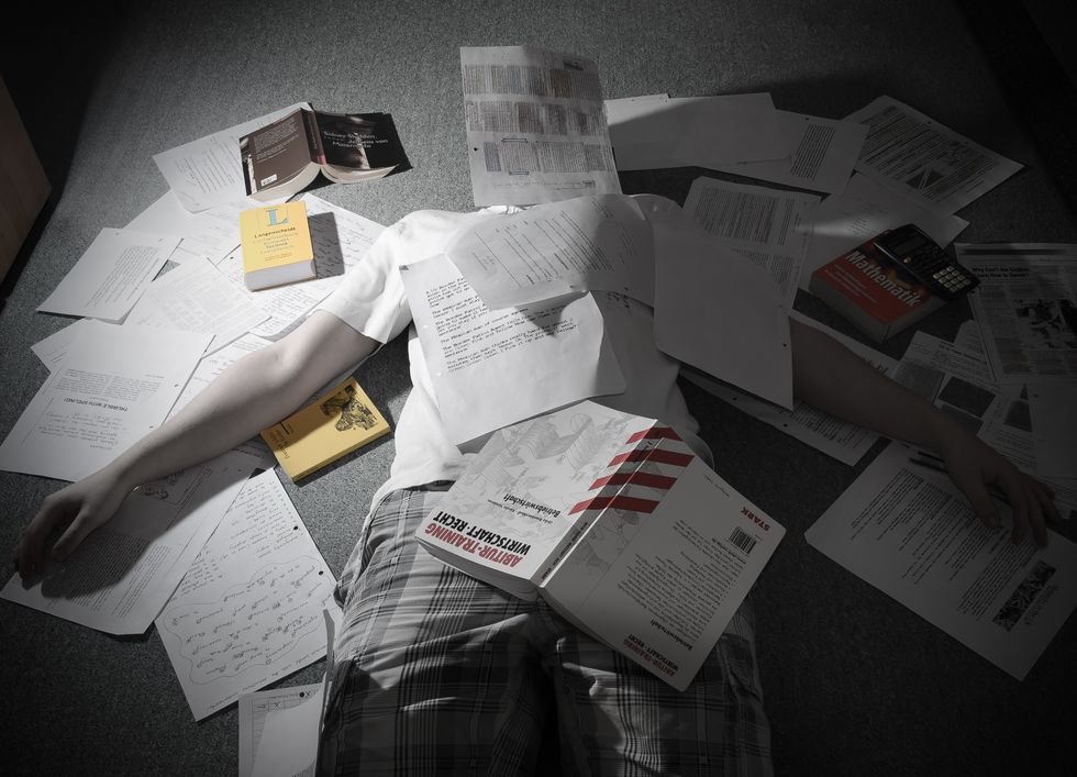 14 Ways To Procrastinate Instead of Studying for Finals