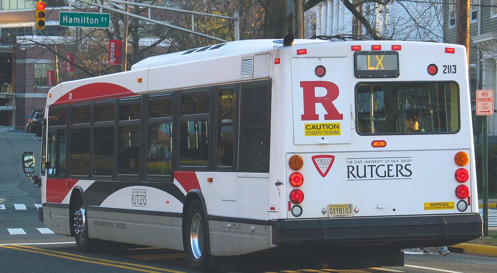 10 Tiny Things College Kids WON'T Miss About Their Big Campus Lifestyle Over Summer Break