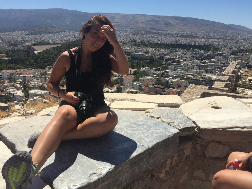 Pros and Why it's OK to be Single in your 20s