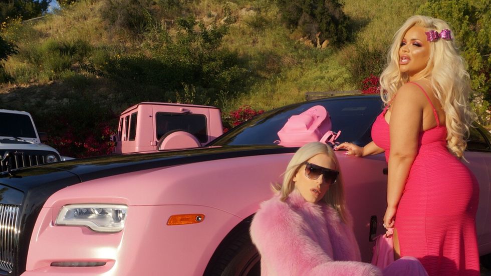 Trisha Paytas And Jeffree Star Are THE Definition Of ~Extra~ And I'm Here For It