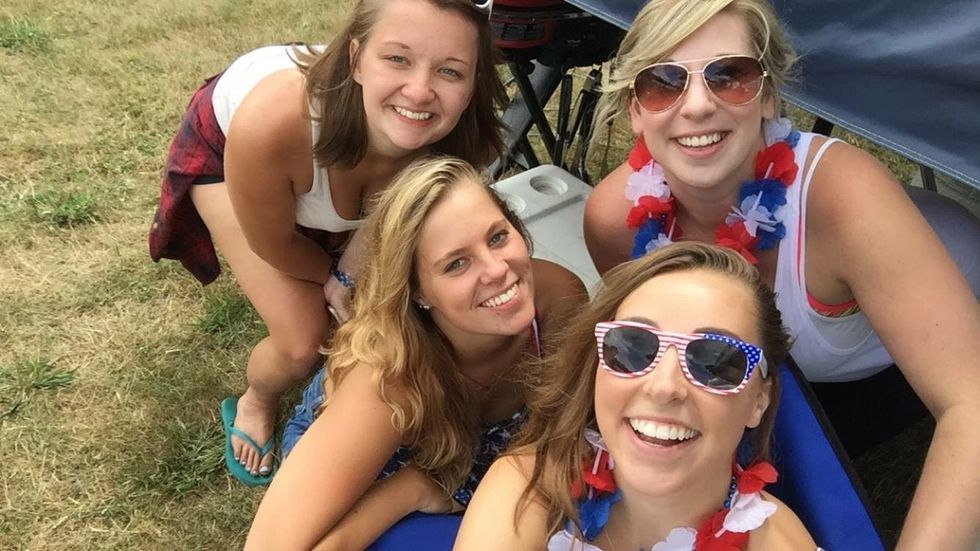 7 Music Festival Essentials That You Need To Pack