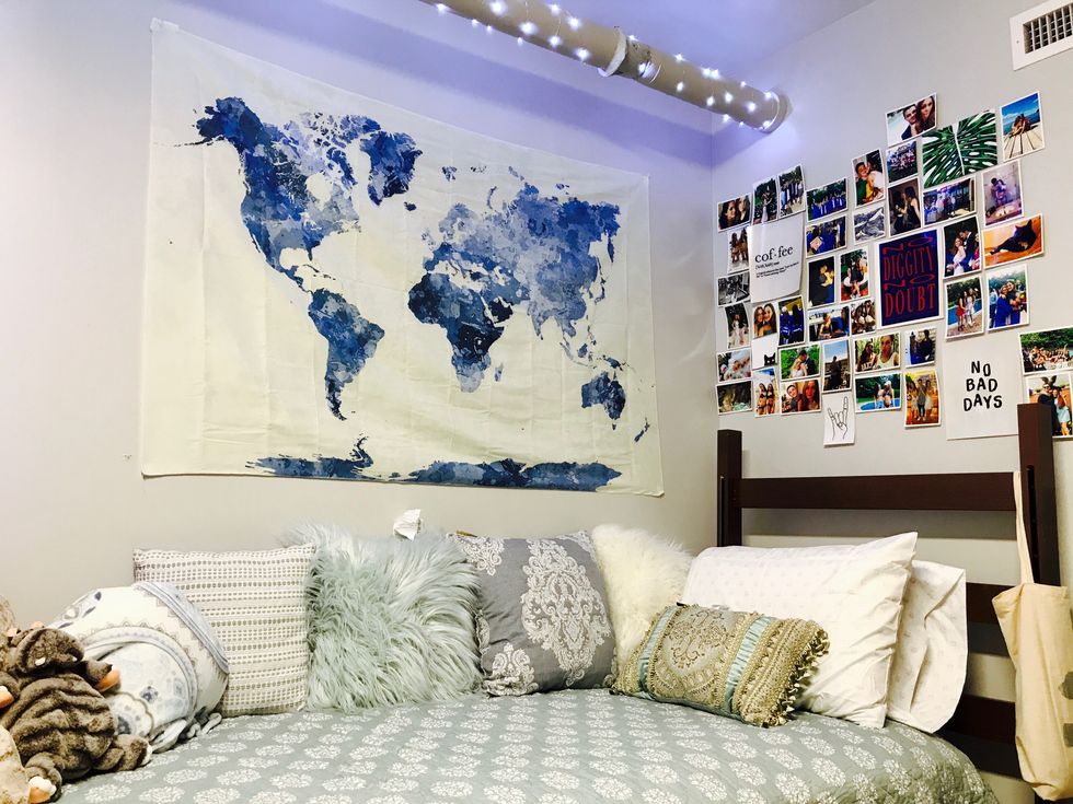 'Seriously, Where Did All My Socks Go?' And 19 Other Thoughts College Students Have While Packing Up Their Dorm Room