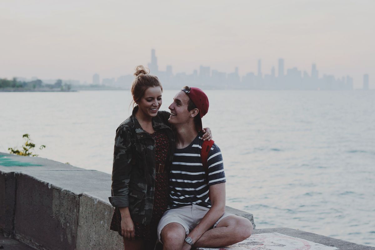 Yes, I Am The 'Relationship Type,' But That Doesn't Mean I Can't Handle Being Alone